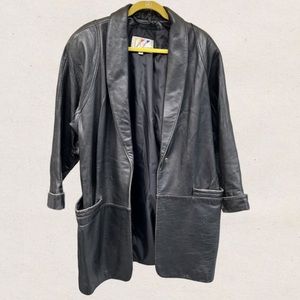 VINTAGE WOMENS WILSONS LEATHER JACKET